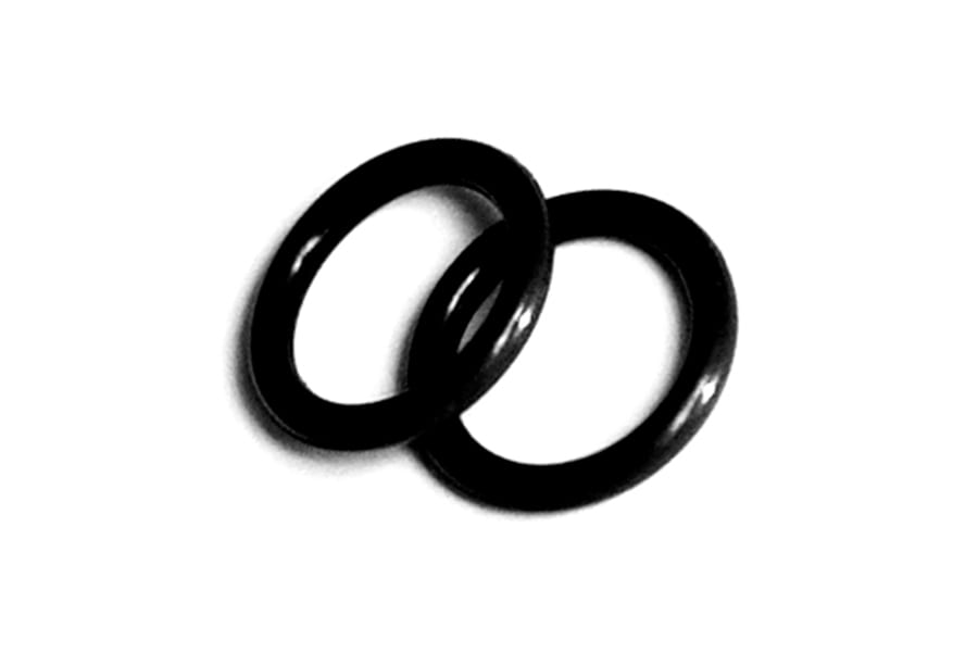 Black rubber O-rings used for a deflashing and edge integrity process evaluation